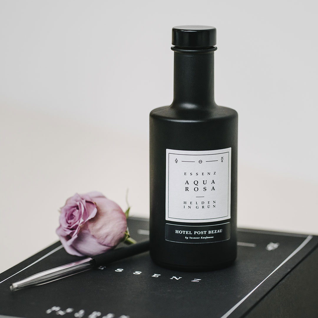 Aqua Rosa Essence